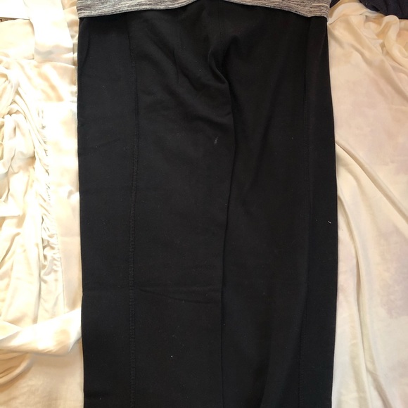 ivivva leggings SIZE 14 KIDS MARKED AS LARGE - Picture 2 of 3